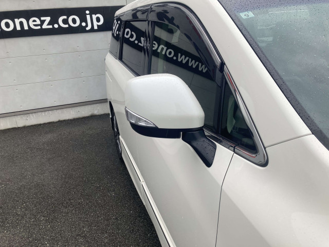 日産 エルグランド 2.5 250ハイウェイスター プレミアム アーバンクロムの中古車