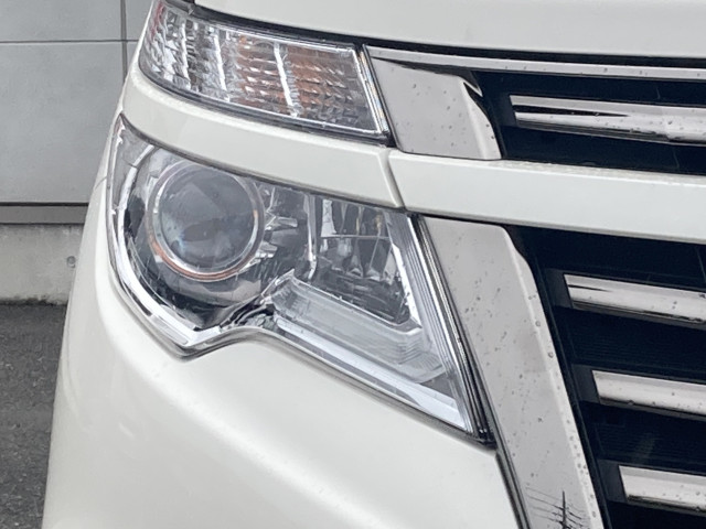 日産 エルグランド 2.5 250ハイウェイスター プレミアム アーバンクロムの中古車