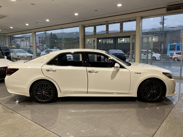 トヨタ クラウンアスリートハイブリッド ハイブリッド 2.5 S ブラックスタイルの中古車