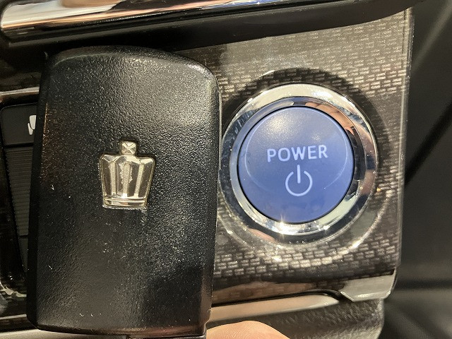 トヨタ クラウンアスリートハイブリッド ハイブリッド 2.5 S ブラックスタイルの中古車