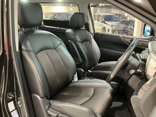 日産 エルグランド 2.5 250ハイウェイスターS アーバンクロムの中古車