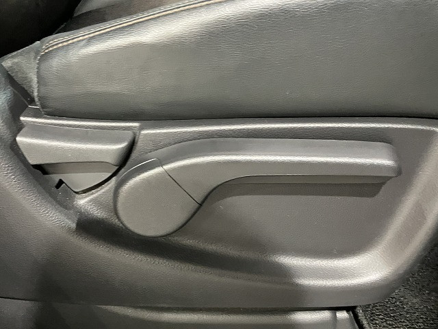 日産 エルグランド 2.5 250ハイウェイスターS アーバンクロムの中古車
