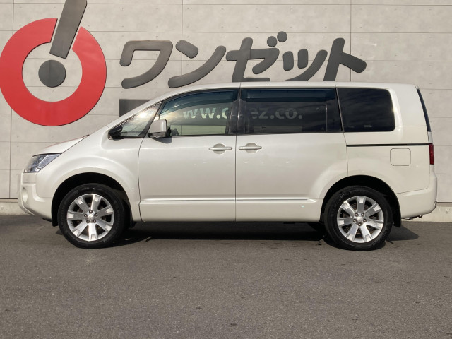 三菱 デリカD:5 2.2 D パワーパッケージ ディーゼルターボ 4WDの中古車