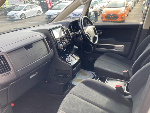 三菱 デリカD:5 2.2 D パワーパッケージ ディーゼルターボ 4WDの中古車