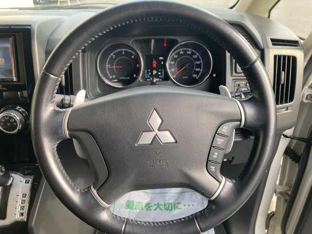 三菱 デリカD:5 2.2 D パワーパッケージ ディーゼルターボ 4WDの中古車