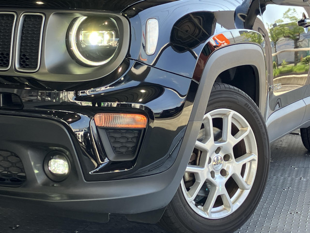 ジープ レネゲード リミテッドの中古車