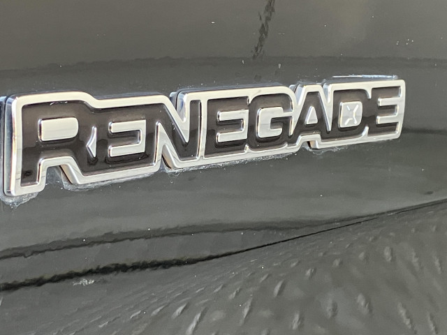 ジープ レネゲード リミテッドの中古車