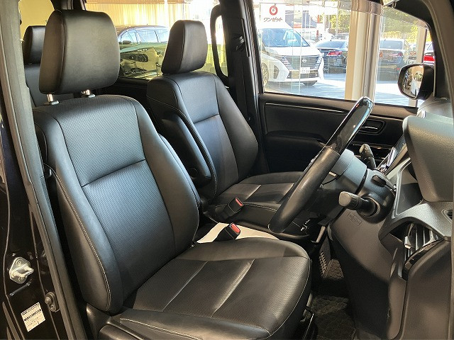 トヨタ エスクァイア 1.8 ハイブリッド Giの中古車