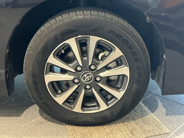 トヨタ エスクァイア 1.8 ハイブリッド Giの中古車