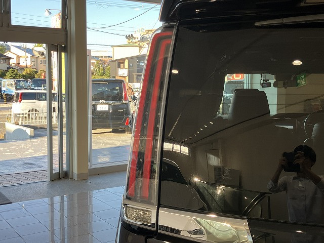 トヨタ エスクァイア 1.8 ハイブリッド Giの中古車