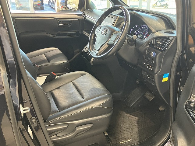 トヨタ エスクァイア 1.8 ハイブリッド Giの中古車