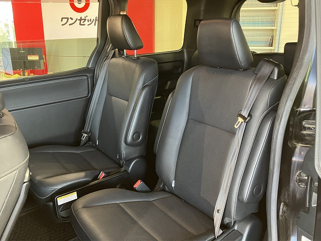 トヨタ エスクァイア 1.8 ハイブリッド Giの中古車