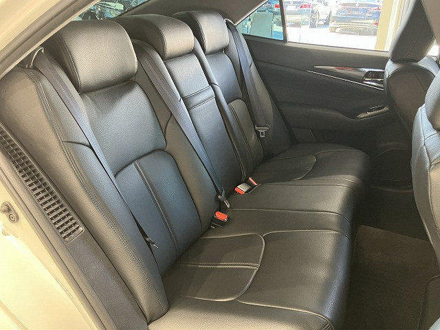 トヨタ クラウンアスリートハイブリッド ハイブリッド 2.5 Sの中古車