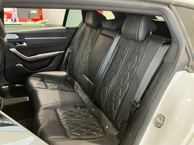 プジョー 508SW GT ブルーHDi ディーゼルターボの中古車