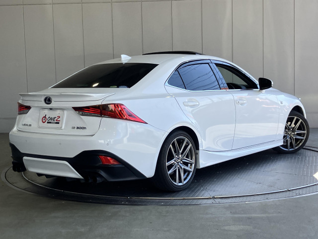レクサス IS 300h Fスポーツの中古車