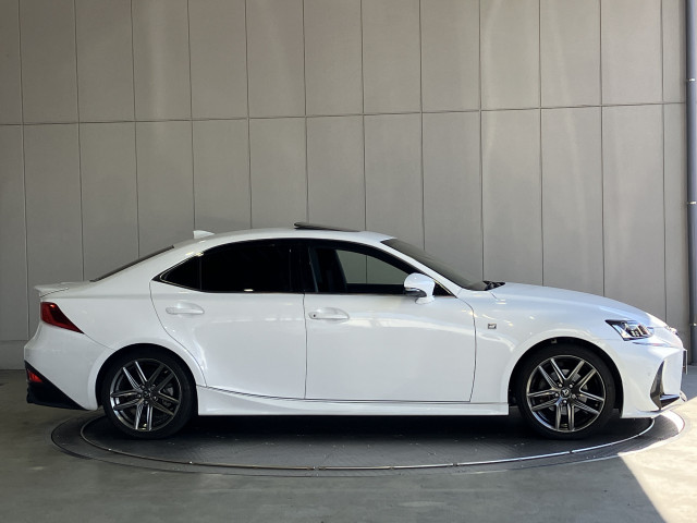 レクサス IS 300h Fスポーツの中古車