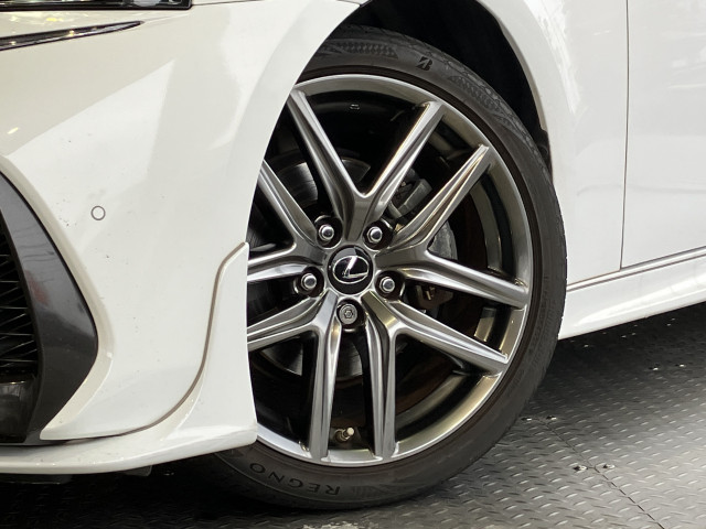 レクサス IS 300h Fスポーツの中古車