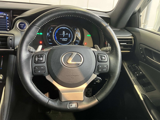 レクサス IS 300h Fスポーツの中古車