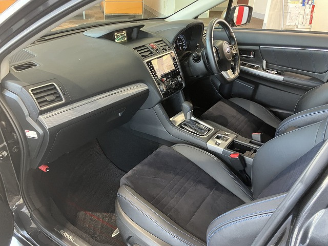 スバル レヴォーグ 2.0 GT-S アイサイト 4WDの中古車