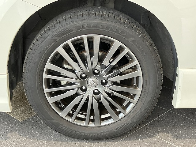 日産 エルグランド 2.5 250ハイウェイスターS アーバンクロムの中古車