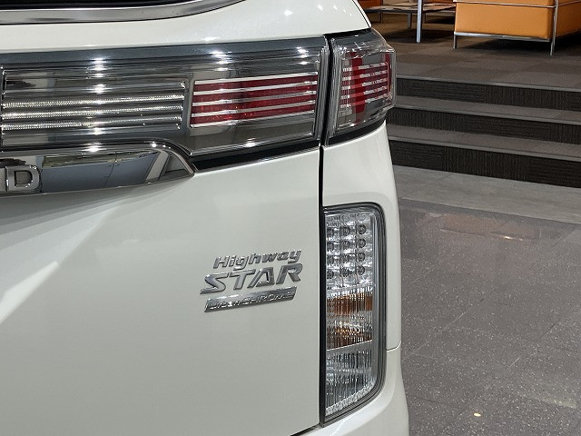 日産 エルグランド 2.5 250ハイウェイスターS アーバンクロムの中古車