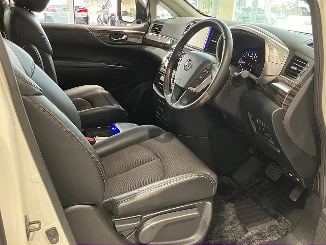 日産 エルグランド 2.5 250ハイウェイスターS アーバンクロムの中古車