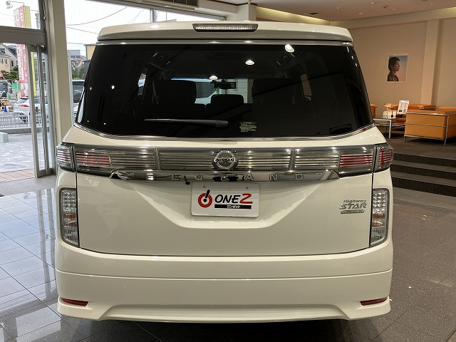 日産 エルグランド 2.5 250ハイウェイスターS アーバンクロムの中古車