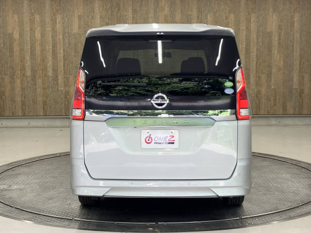 当社の在庫は、全車第三者機関の査定を通った車両ですので、状態に関しましては確かな一台を御案内致しております。