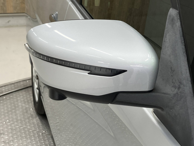日産 セレナ 2.0 Sの中古車