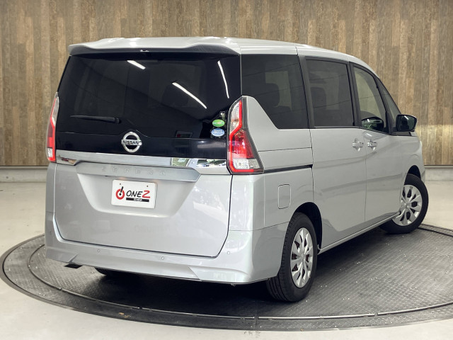 日産 セレナ 2.0 Sの中古車