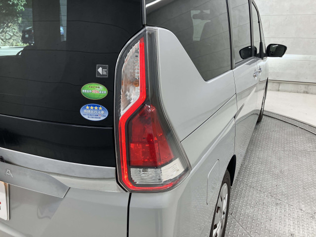日産 セレナ 2.0 Sの中古車