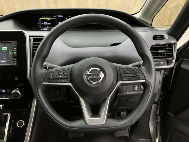 日産 セレナ 2.0 Sの中古車