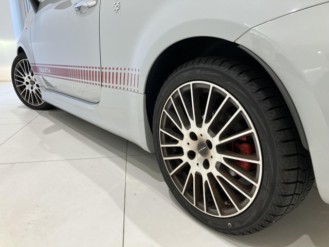 アバルト 595C ツーリズモの中古車