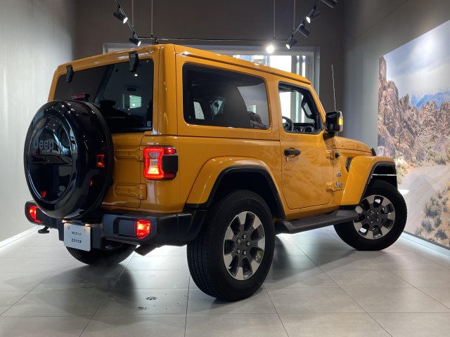 ジープ ラングラー オーバーランド ナチョ 4WDの中古車