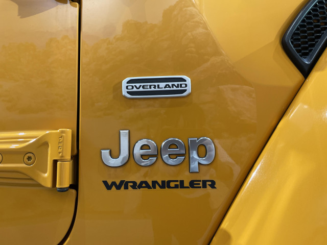 ジープ ラングラー オーバーランド ナチョ 4WDの中古車