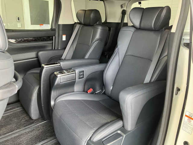 トヨタ アルファード 2.5 S Cパッケージの中古車