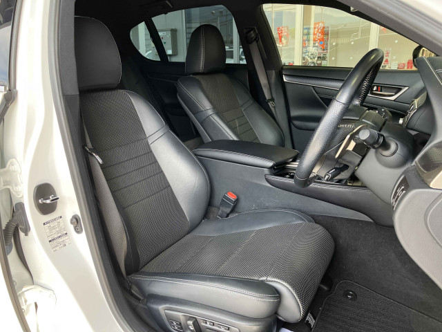 レクサス GS 300h Fスポーツの中古車