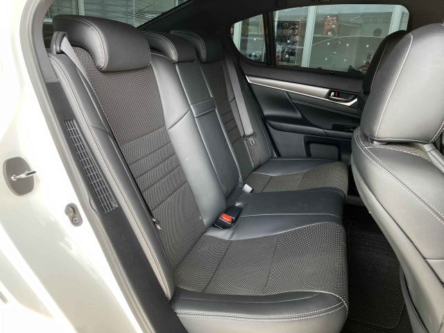 レクサス GS 300h Fスポーツの中古車
