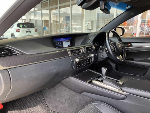 レクサス GS 300h Fスポーツの中古車