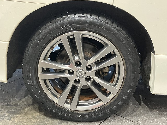 日産 エルグランド 2.5 250ハイウェイスターの中古車