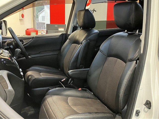日産 エルグランド 2.5 250ハイウェイスターの中古車