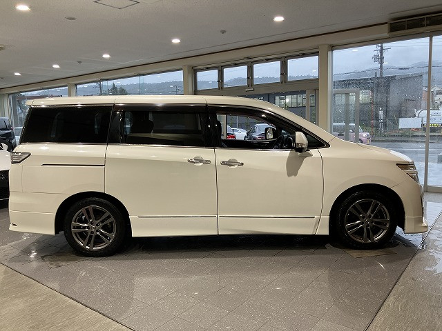 日産 エルグランド 2.5 250ハイウェイスターの中古車