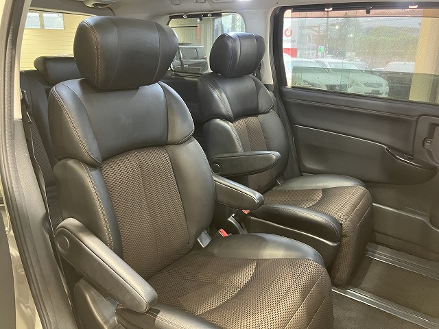 日産 エルグランド 2.5 250ハイウェイスターの中古車