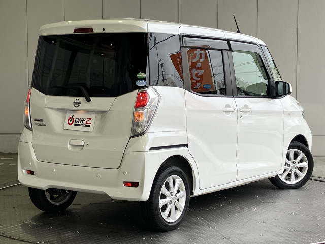 日産 デイズルークス 660 X Vセレクション 助手席スライドアップシート 4WDの中古車