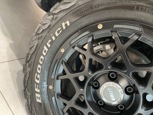 ジープ コンパス ロンジチュード 4WDの中古車