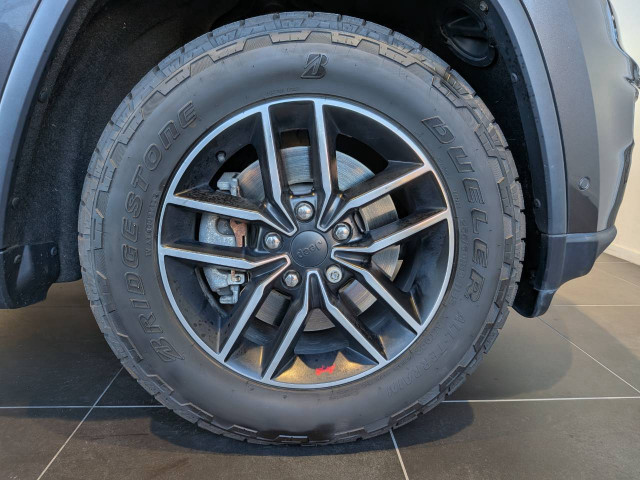 ジープ グランドチェロキー トレイルホーク 4WDの中古車