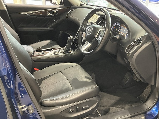 日産 スカイライン 3.5 ハイブリッド GT タイプPの中古車