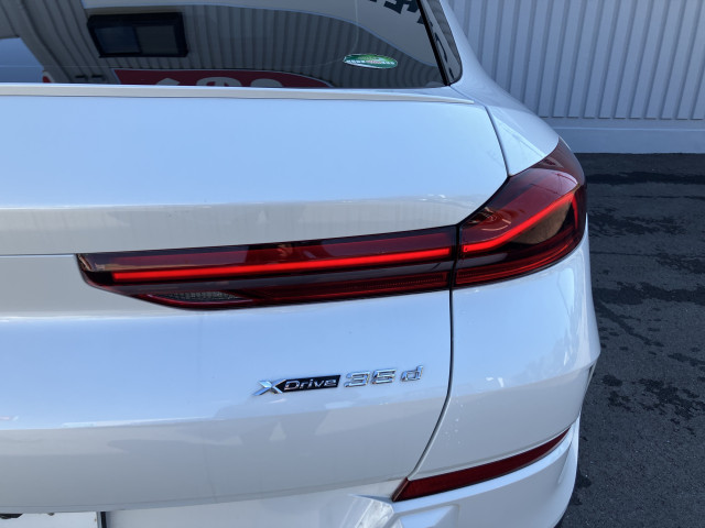 BMW X6 35dの中古車