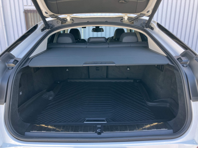 BMW X6 35dの中古車