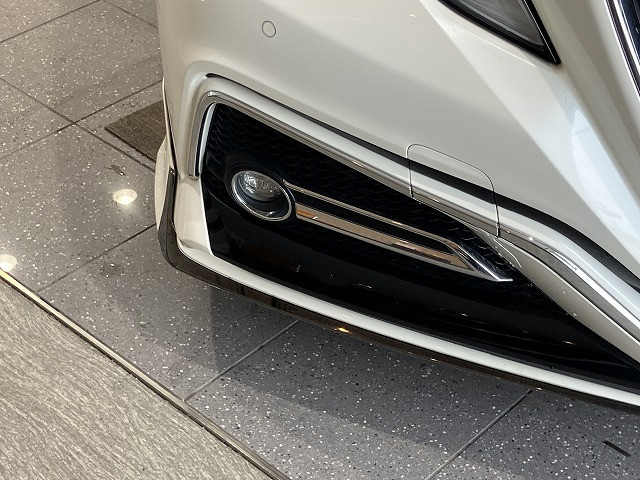 トヨタ クラウン ハイブリッド 3.5 RS アドバンスの中古車
